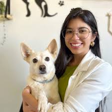 Dra. Camila Ferreira - Veterinária